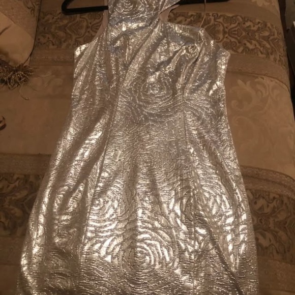 GUESS-Elegant GoldTextured Dress - Picture 5 of 5